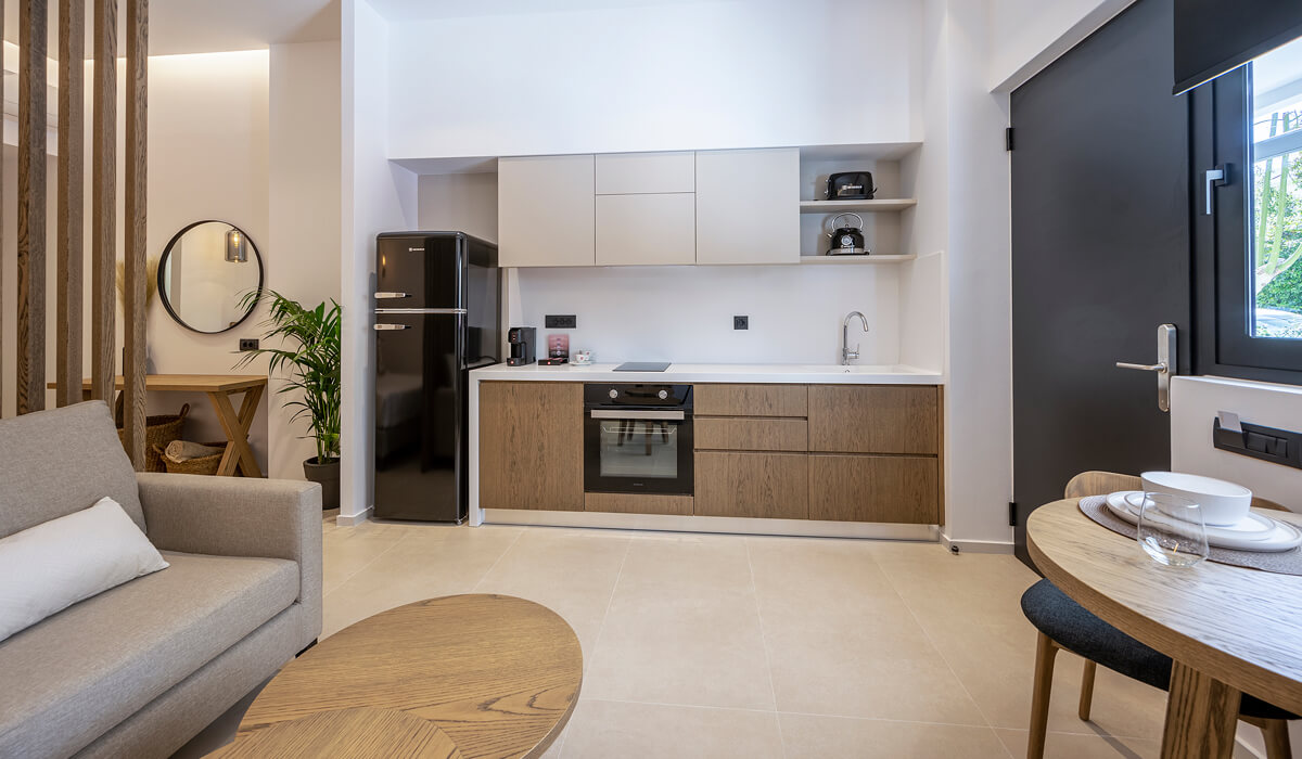 room-gallery/room-02/suite2.jpg