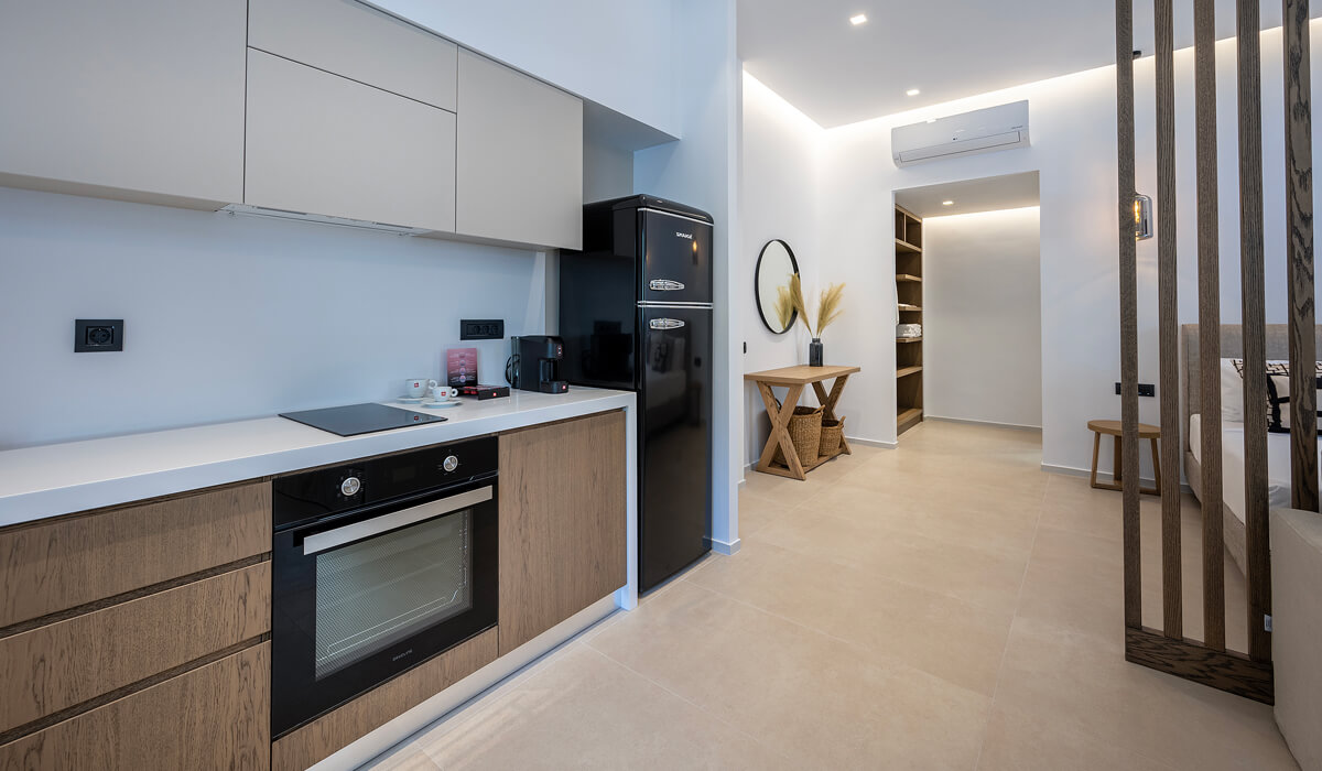 room-gallery/room-06/suite6.jpg